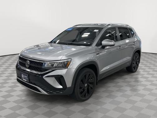 Pyrite Silver Metallic 2023 Volkswagen Taos 1.5T SE
