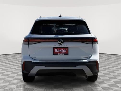 2025 Volkswagen Tiguan 2.0T SE