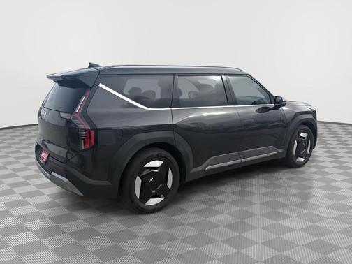 2024 Kia EV9 Wind