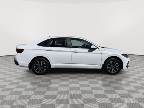 Pure White 2026 Volkswagen Jetta 1.5T S