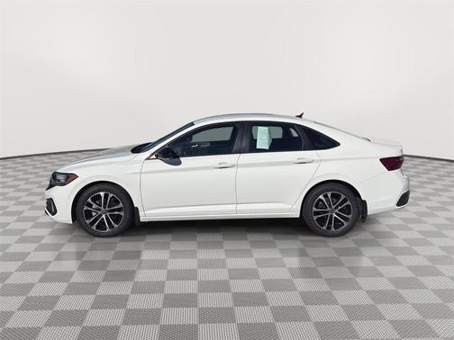 Pure White 2023 Volkswagen Jetta 1.5T Sport