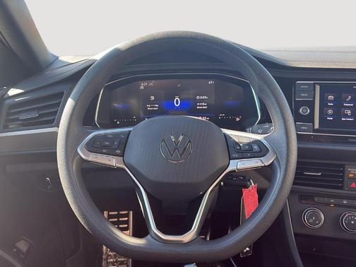 Pure White 2023 Volkswagen Jetta 1.5T Sport