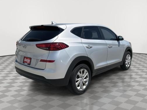 Molten Silver 2019 Hyundai TUCSON SE
