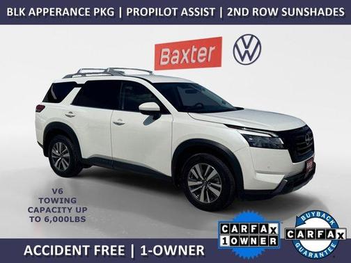 2024 Nissan Pathfinder SL
