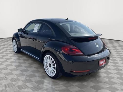 2019 Volkswagen Beetle 2.0T S