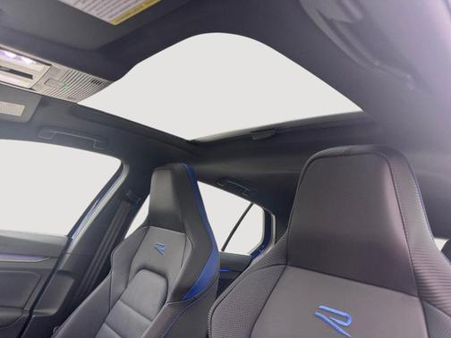 2026 Volkswagen Golf R 