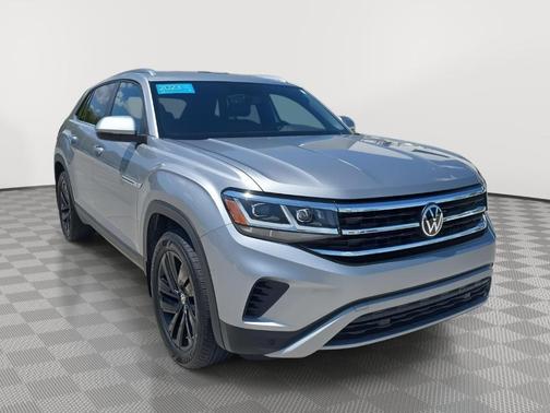 Pyrite Silver Metallic 2023 Volkswagen Atlas Cross Sport 2.0T SE w/Technology