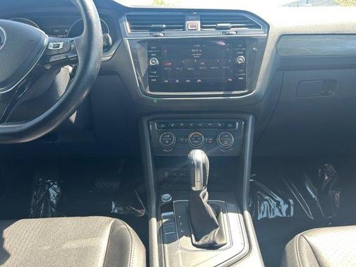 2018 Volkswagen Tiguan 2.0T SE