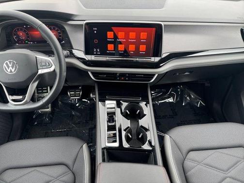 2024 Volkswagen Atlas 2.0T Peak Edition SE w/Technology
