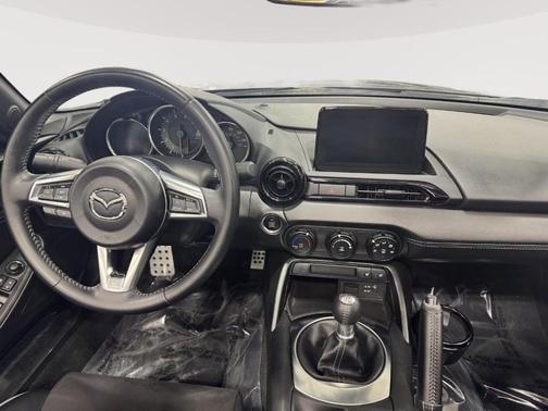 2023 Mazda MX-5 Miata Club