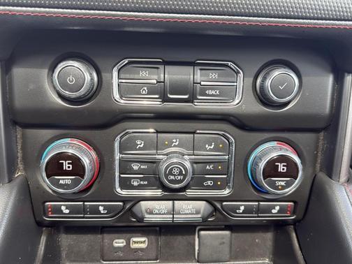 Black 2022 Chevrolet Suburban RST