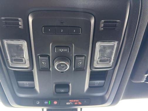 Black 2022 Chevrolet Suburban RST