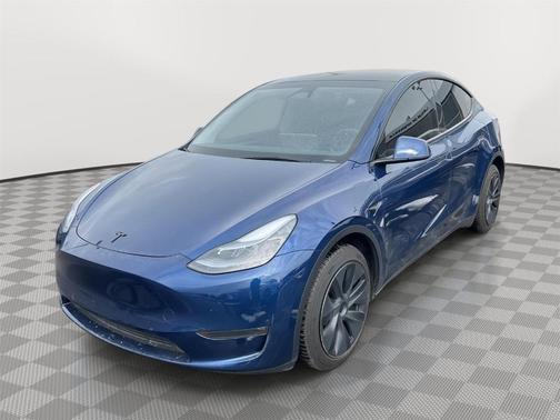 2025 Tesla Model Y Long Range