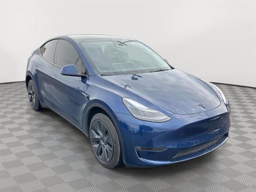 2025 Tesla Model Y Long Range