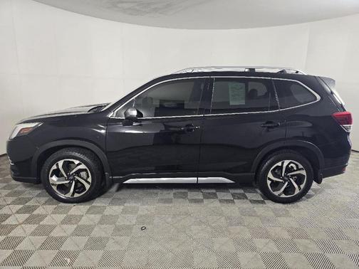 Crystal Black Silica 2022 Subaru Forester Touring