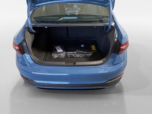 Monterey Blue Pearl 2026 Volkswagen Jetta 1.5T Sport