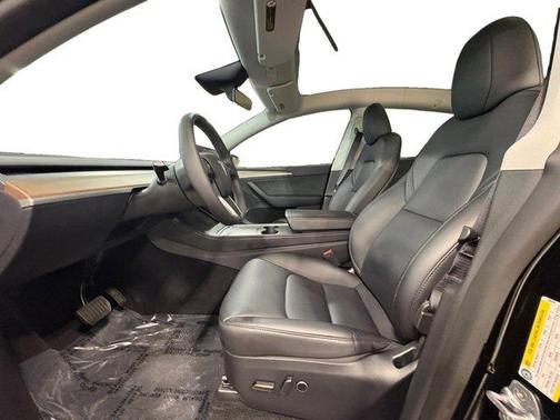 2025 Tesla Model Y Long Range