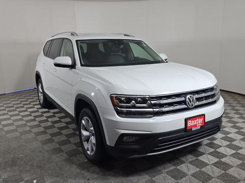 Pure White 2019 Volkswagen Atlas 3.6L SE w/Technology