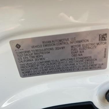 2024 Rivian R1S Adventure Quad Motor Large Pack