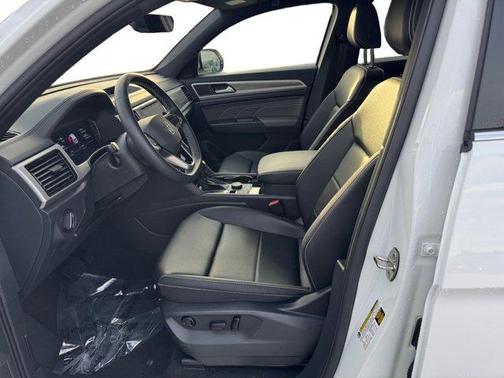 2023 Volkswagen Atlas Cross Sport 2.0T SE w/Technology