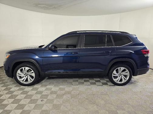 Tourmaline Blue Metallic 2022 Volkswagen Atlas 3.6L SE w/Technology