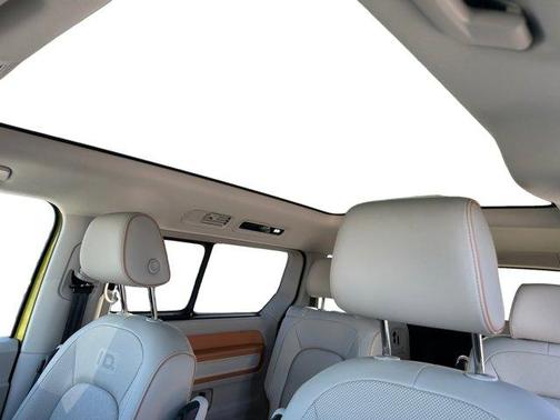 2025 Volkswagen ID. Buzz Pro S Plus