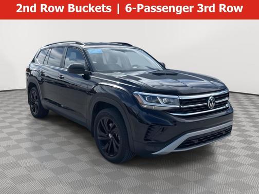 Deep Black Pearl Effect 2023 Volkswagen Atlas 2.0T SE