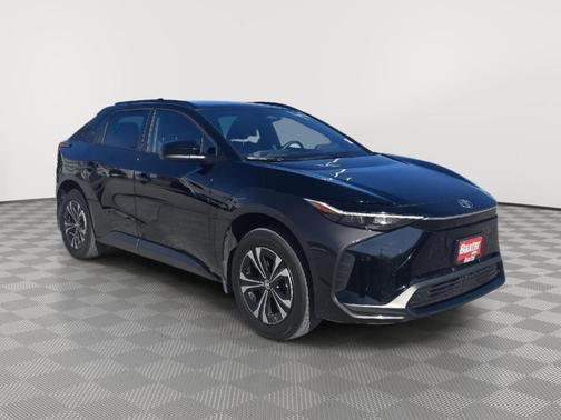 2025 Toyota bZ4X XLE