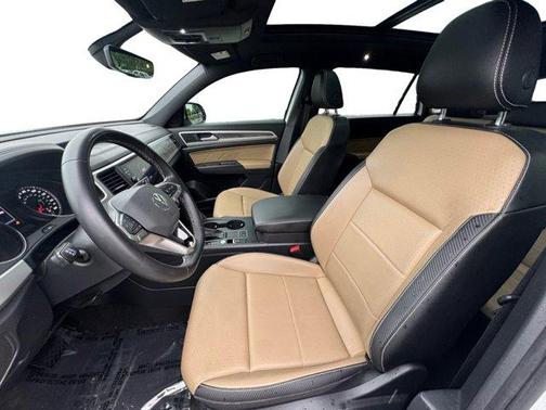 2021 Volkswagen Atlas Cross Sport 2.0T SE w/Technology