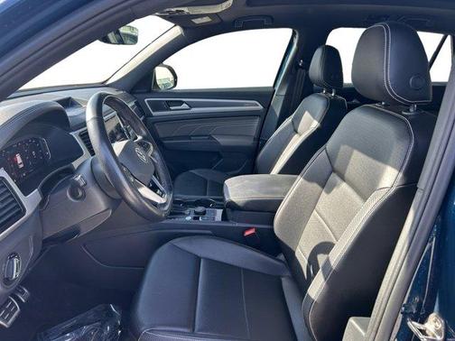 2022 Volkswagen Atlas Cross Sport 3.6L V6 SEL R-Line