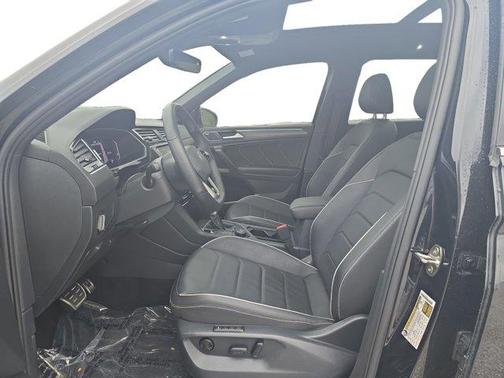 2024 Volkswagen Tiguan 2.0T SEL R-Line