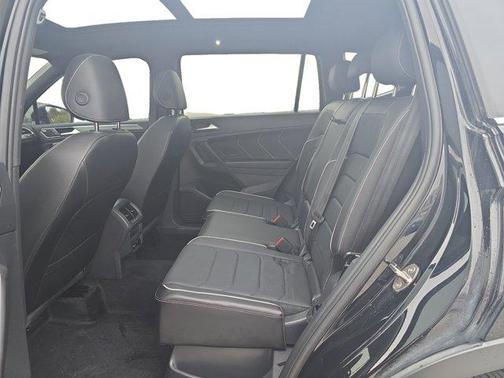 2024 Volkswagen Tiguan 2.0T SEL R-Line