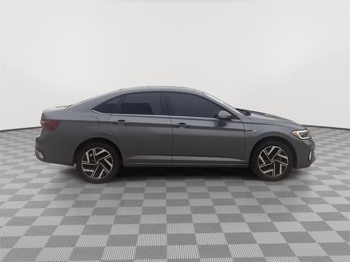 Platinum Gray Metallic 2022 Volkswagen Jetta 1.5T SEL