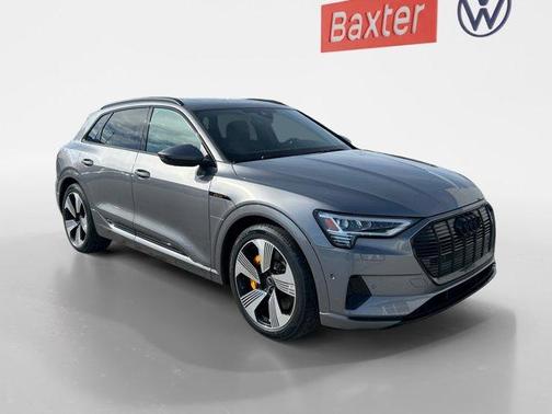 2023 Audi e-tron Premium Plus