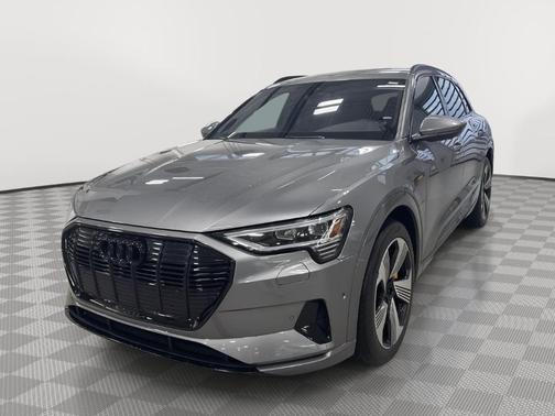 2023 Audi e-tron Premium Plus