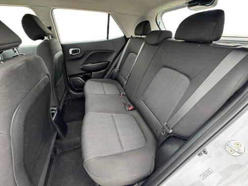 2020 Hyundai VENUE SE