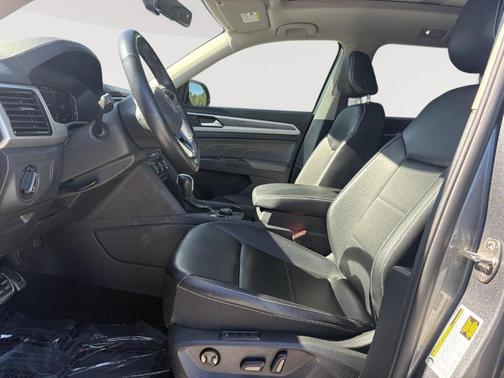 Platinum Gray Metallic 2022 Volkswagen Atlas 3.6 V6 SEL R-Line Black