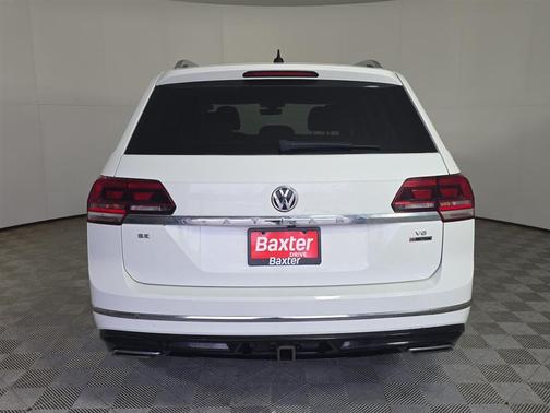 Pure White 2019 Volkswagen Atlas 3.6 V6 SE R-Line