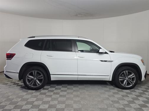 Pure White 2019 Volkswagen Atlas 3.6 V6 SE R-Line