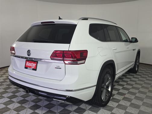 Pure White 2019 Volkswagen Atlas 3.6 V6 SE R-Line