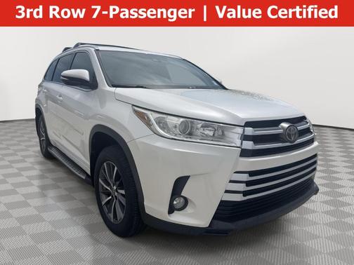 Blizzard Pearl 2017 Toyota Highlander XLE