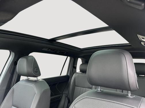 Pyrite Silver Metallic 2023 Volkswagen Tiguan 2.0T SE R-Line Black