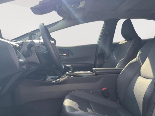 2024 Toyota Prius XLE