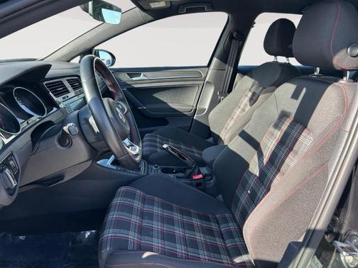 2019 Volkswagen Golf GTI 2.0T S