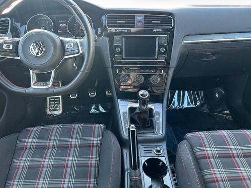 2019 Volkswagen Golf GTI 2.0T S