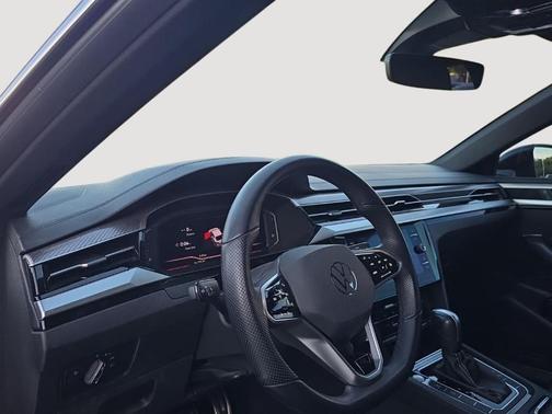 Deep Black Pearl Effect 2023 Volkswagen Arteon 2.0T SEL R-Line