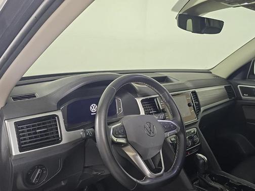 Platinum Gray Metallic 2021 Volkswagen Atlas 2.0T SEL Premium