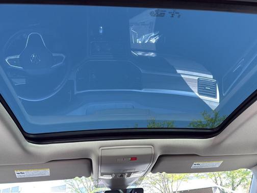 Platinum Gray Metallic 2021 Volkswagen Atlas 2.0T SEL Premium