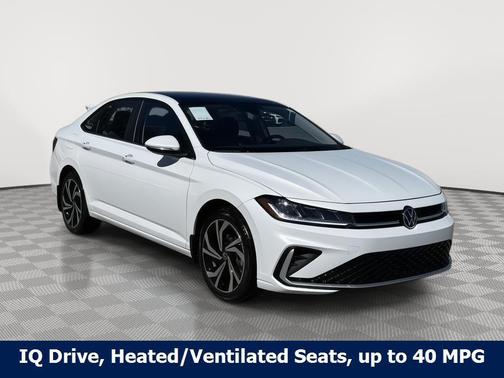 Opal White Pearl 2026 Volkswagen Jetta 1.5T SEL