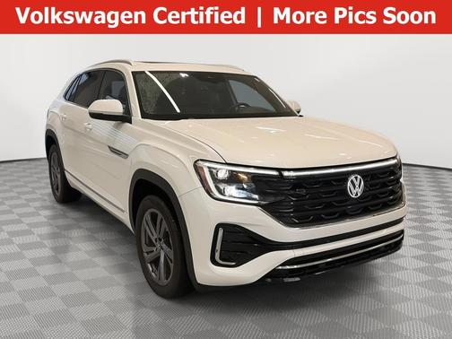 Opal White Pearl Effect 2024 Volkswagen Atlas Cross Sport 2.0T SEL R-Line
